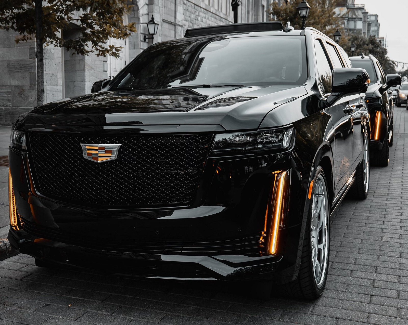 Luxury Cadillac Escalade 2022 Limousine in Montreal